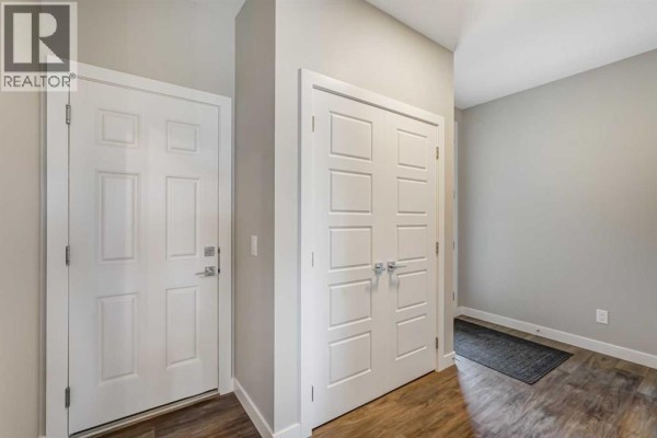 2pc Bathroom - 341 Dawson Wharf Road, Chestermere, AB T1X2W4 Photo 4