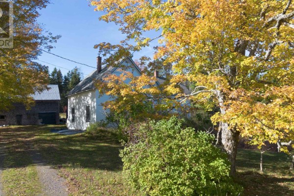 Porch - 341 Highway 326, Earltown, NS B0K1V0 Photo 2