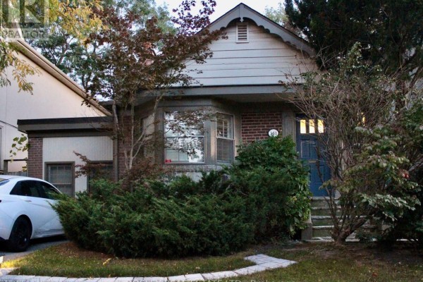 341 Moore Avenue, Toronto