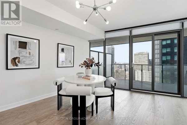3411 - 11 Wellesley Street, Toronto, ON M4Y1E8 Photo 4