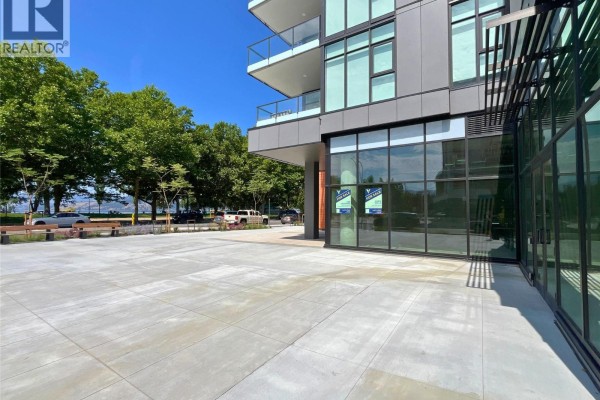 3413 Lakeshore Road, Kelowna, BC, photo 3