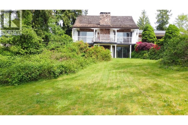 3417 E Roxton Avenue, Coquitlam, BC V3B7M9 Photo 3