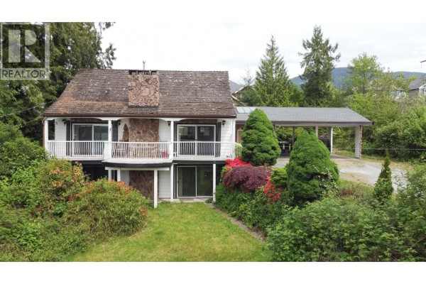 3417 E Roxton Avenue, Coquitlam, BC V3B7M9 Photo 4