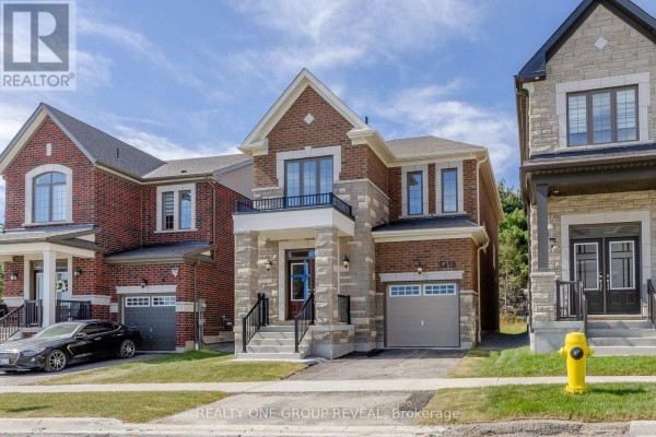 Great room - 3418 Deepglad Path, Pickering, ON L1X0J2 Photo 2