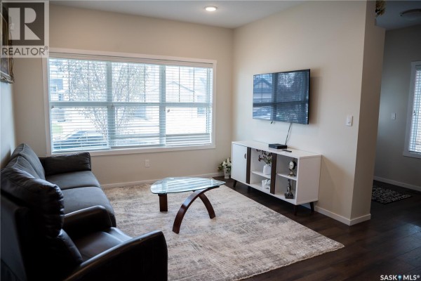 Mud room - 3418 Green Turtle Road, Regina, SK S4V3N7 Photo 5