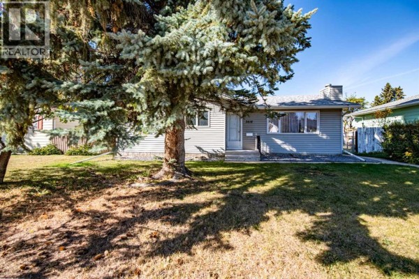 4pc Bathroom - 3419 50 Avenue, Innisfail, AB T4G1H4 Photo 2