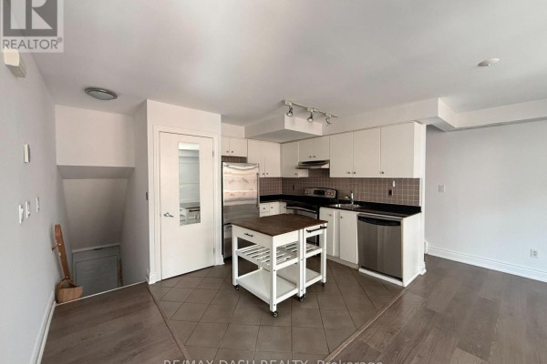 342 - 415 Jarvis Street, Toronto, ON M4Y3C1 Photo 4