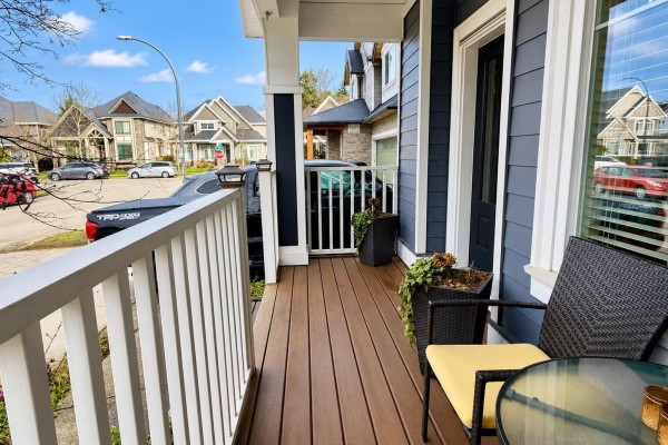 342 173a Street, Surrey, BC V3Z2N7 Photo 3