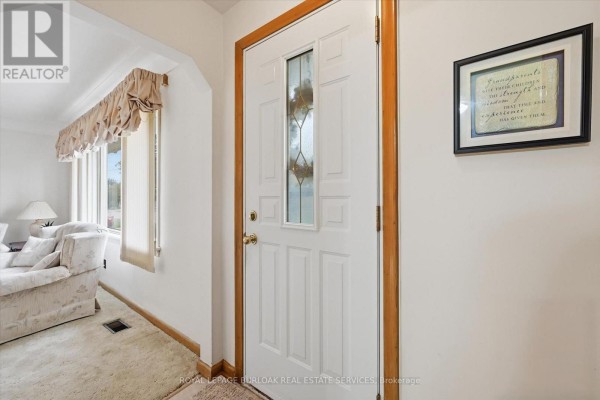 4pc Bathroom - 342 East 16th Street, Hamilton, ON L9A4J9 Photo 5