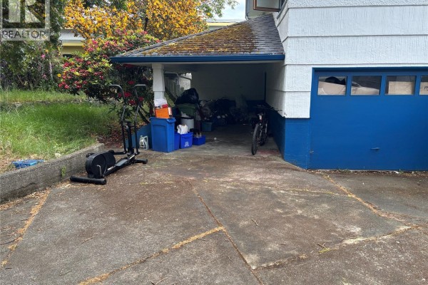 Storage - 342 Foul Bay Rd, Victoria, BC V8S4G7 Photo 3