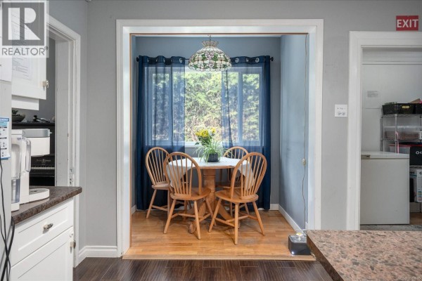 342 Howard Ave, Nanaimo, BC, photo 3