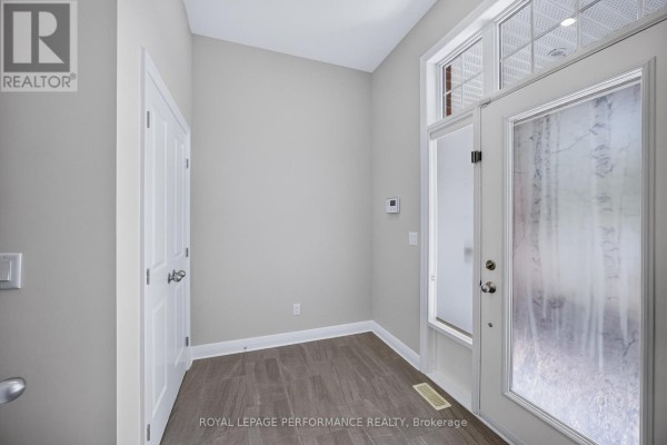 Kitchen - 342 Kilspindie Ridge, Ottawa, ON K2J6A4 Photo 4