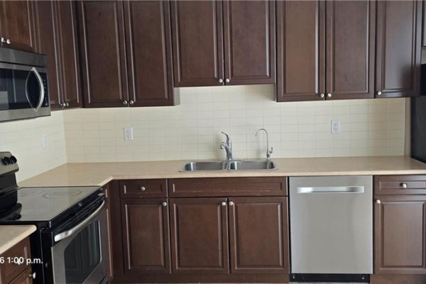 342 Mill Street Unit# 32, Kitchener, ON, photo 3