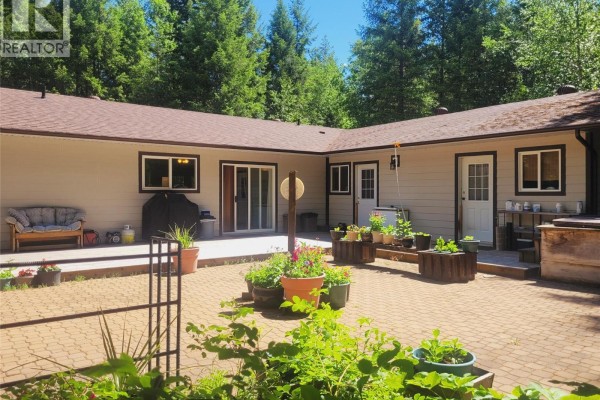 342 Schmidt Road, Clearwater, BC, photo 3