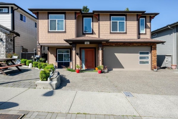 3423 Hazelwood Place, Abbotsford, BC V2S0H8 Photo 3