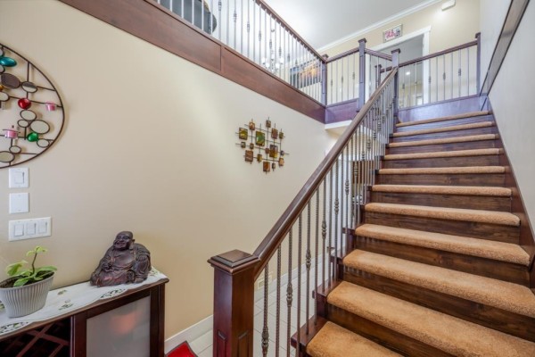 3423 Hazelwood Place, Abbotsford, BC V2S0H8 Photo 4