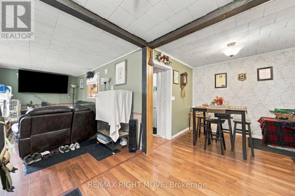 3425 Coronation Avenue, Severn, ON, photo 3