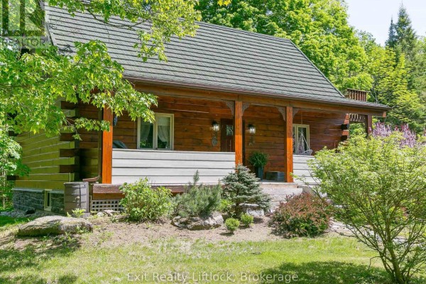 Family room - 3428 County Rd 620, North Kawartha, ON K0L1A0 Photo 2