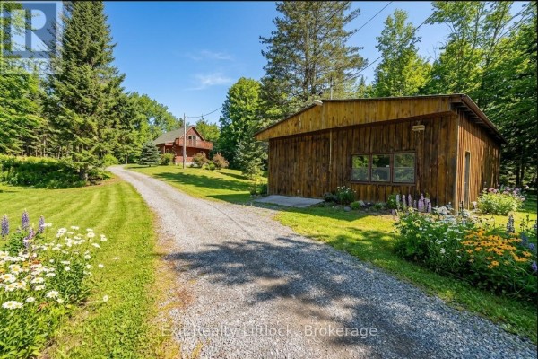Primary Bedroom - 3428 County Rd 620, North Kawartha, ON K0L1A0 Photo 3