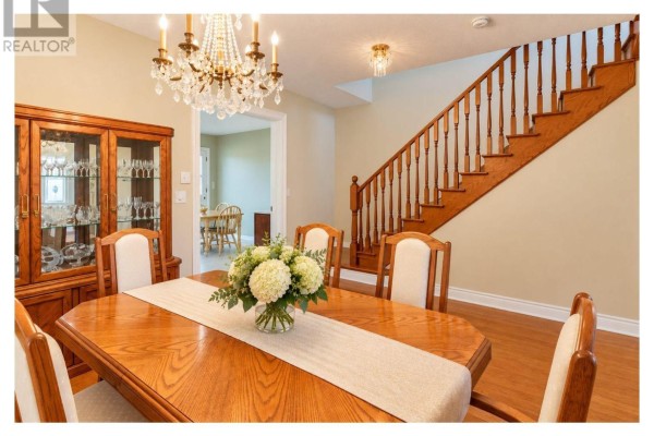Dining room - 3428 Stoney Crescent, Mississauga, ON L5M0N7 Photo 5