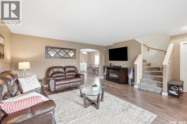 3pc Ensuite bath - 343 Gordon Road, Saskatoon, SK S7T0A1 Photo 5