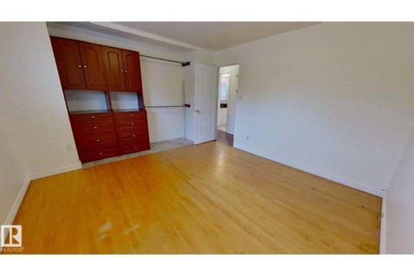3432 81 St Nw, Edmonton, AB, photo 2