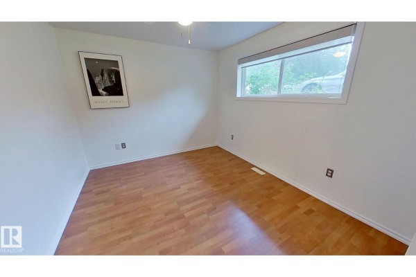 3432 81 St Nw, Edmonton, AB, photo 3