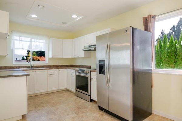 34355 Jasper Avenue, Mission, BC V2V6P4 Photo 2