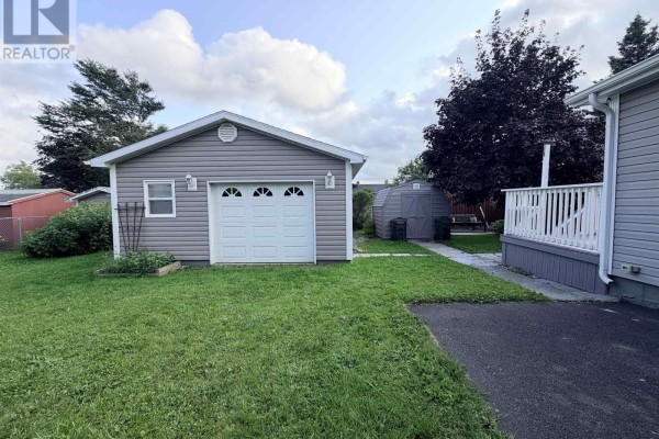 Kitchen - 3436 Wood Avenue, New Waterford, NS B1H1V3 Photo 5