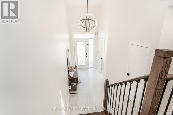 Dining room - 3437 Park Heights Way, Mississauga, ON L5M0V5 Photo 4