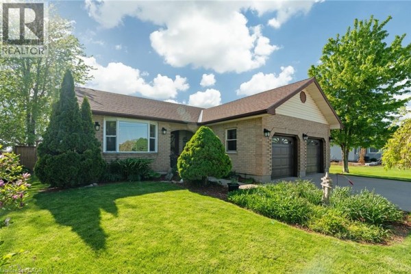2pc Bathroom - 34381 Denfield Road, Clandeboye, ON N0M2S0 Photo 3
