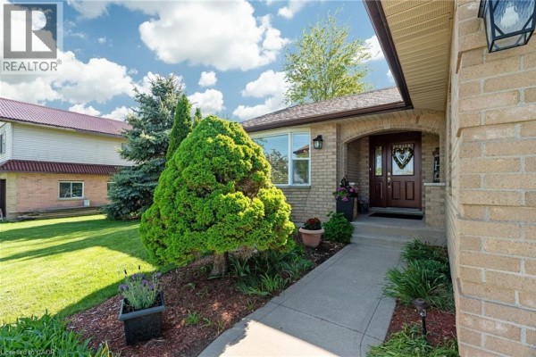 4pc Bathroom - 34381 Denfield Road, Clandeboye, ON N0M2S0 Photo 4