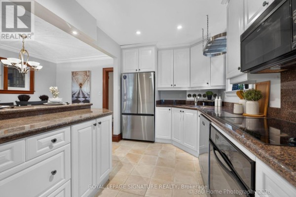 Kitchen - 344 Cranbrooke Avenue, Toronto, ON M5M1N3 Photo 3
