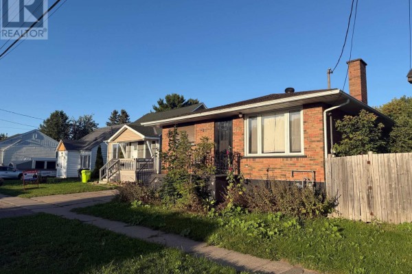 Primary Bedroom - 344 First Avenue W, Sault Ste Marie, ON P6C4P1 Photo 4