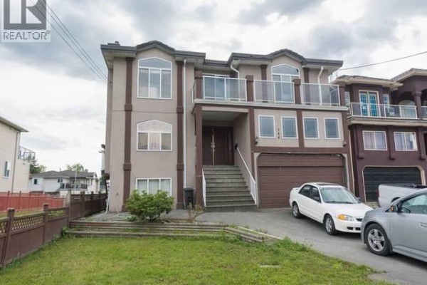 344 Johnston Street, New Westminster