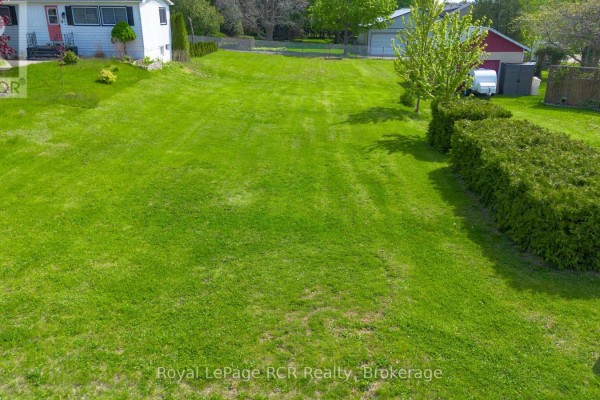 344 St. Albert Street, Kincardine, ON N2Z2T8 Photo 2