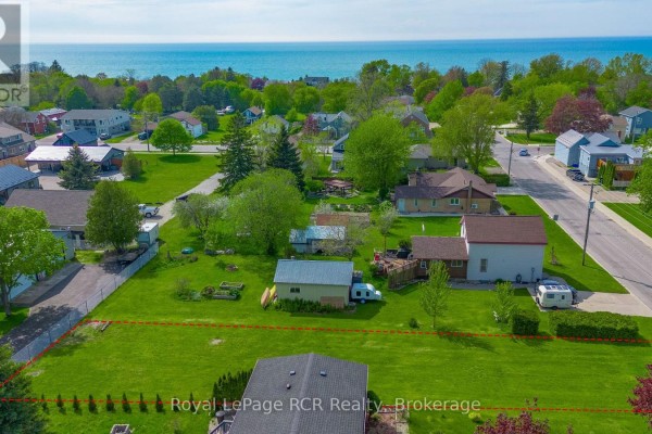 344 St. Albert Street, Kincardine, ON N2Z2T8 Photo 3