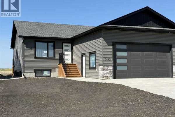 Bedroom - 3442 Victory Way, Olds, AB T4H0E4 Photo 3