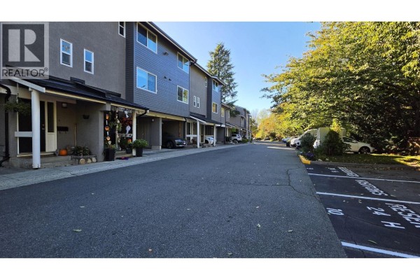 3444 Copeland Avenue, Vancouver, BC V5S4B6 Photo 2