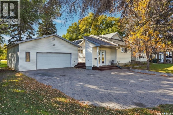 Kitchen - 3445 11th Street W, Saskatoon, SK S7M1K4 Photo 2