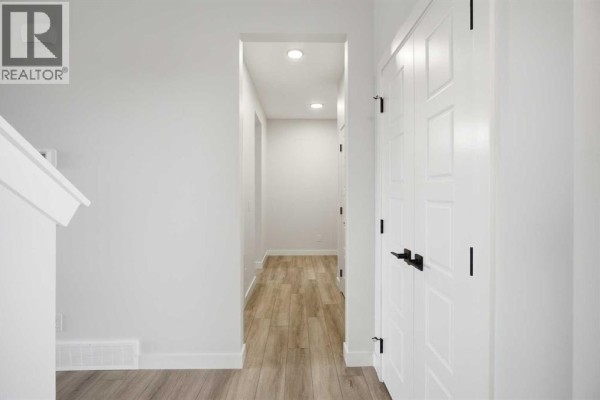 2pc Bathroom - 345 Dawson Wharf Road, Chestermere, AB T1X2W4 Photo 4