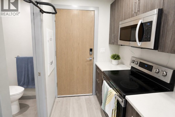 345 Dougall Road N Unit# 218, Kelowna, BC, photo 2
