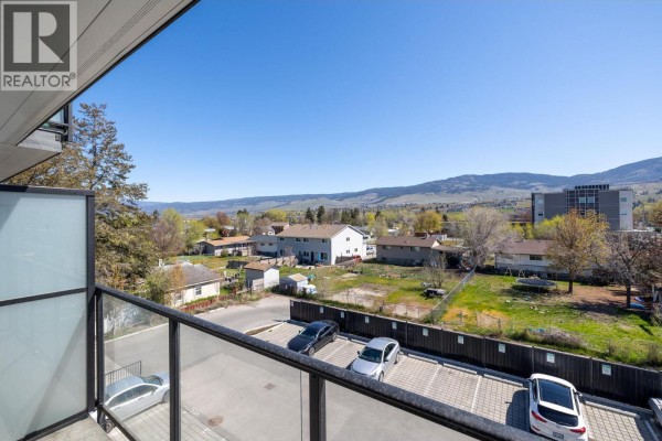 345 Dougall Road N Unit# 320, Kelowna, BC V1X0A8 Photo 4