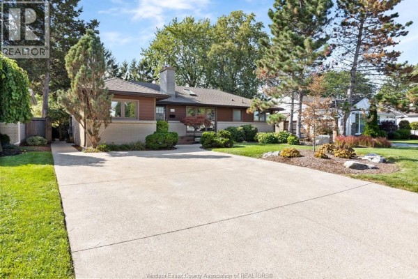 Family room - 345 Grace Road, Tecumseh, ON N8N2G6 Photo 2