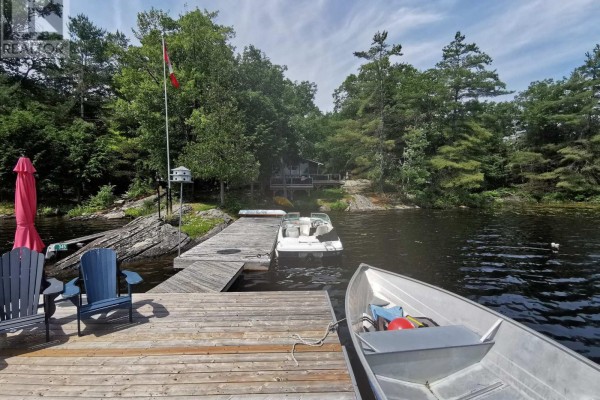 Primary Bedroom - 345 Healey Lake Water, The Archipelago, ON P0C1H0 Photo 4