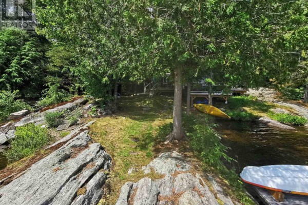 Bedroom 2 - 345 Healey Lake Water, The Archipelago, ON P0C1H0 Photo 5