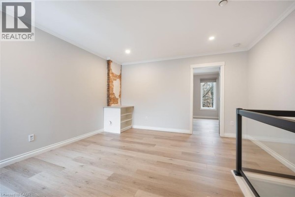 345 Macnab Street N Unit# Upper, Hamilton, ON, photo 2