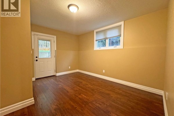 Eat in kitchen - 345 Marlborough Street Unit# Lower, Brantford, ON N3S4T9 Photo 3
