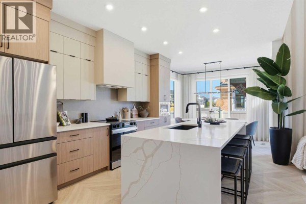 Kitchen - 345 West Grove Lane Sw, Calgary, AB T3H6K9 Photo 3