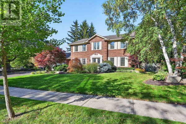 3453 Sawmill Valley Drive, Mississauga, ON, photo 2